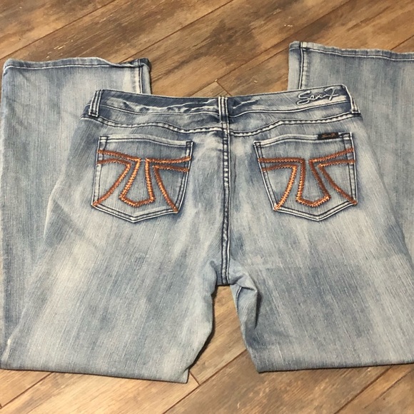 Seven7 Denim - Seven7 Light Wash Distressed Jeans